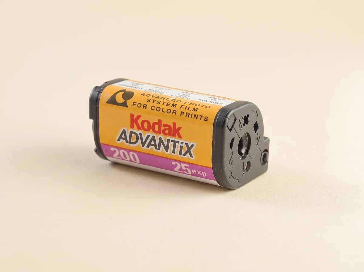 APS cassette showing its end indicators